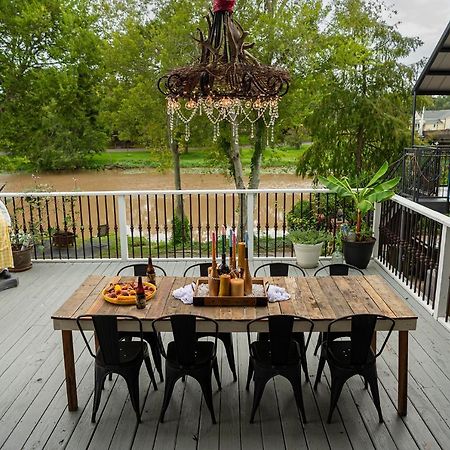 Chateau Royale, Pet Friendly, On Bayou, Downtown! New Iberia Dış mekan fotoğraf