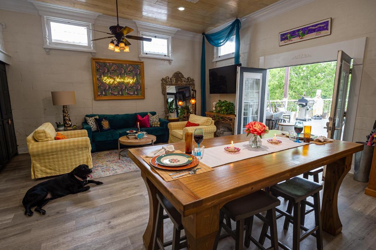Chateau Royale, Pet Friendly, On Bayou, Downtown! New Iberia Dış mekan fotoğraf