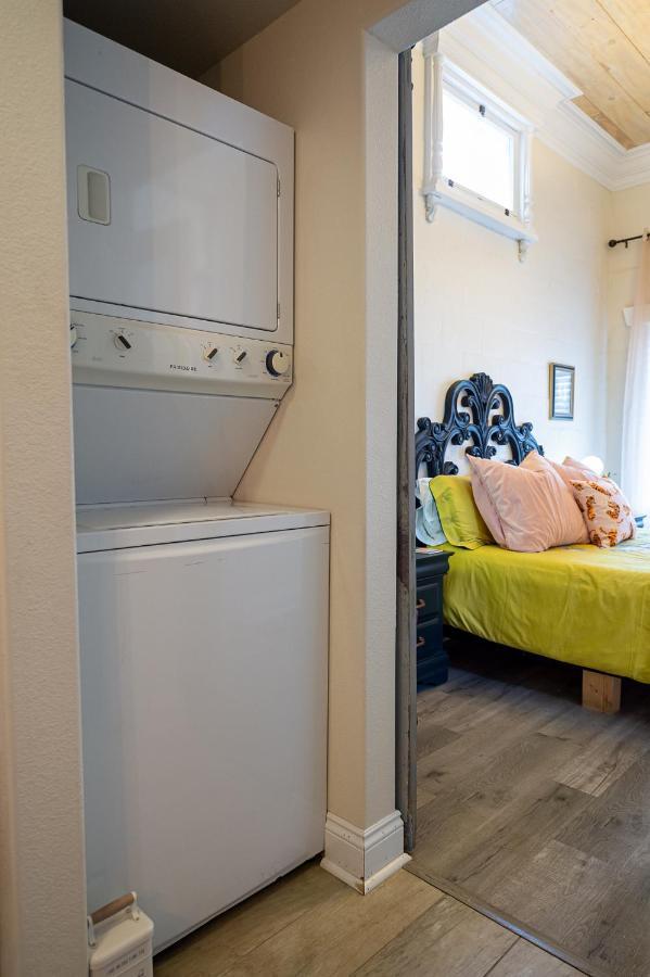 Chateau Royale, Pet Friendly, On Bayou, Downtown! New Iberia Dış mekan fotoğraf
