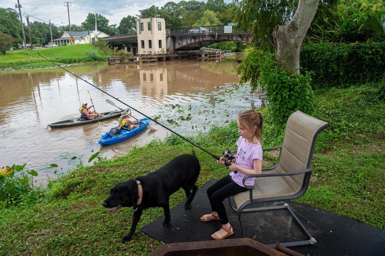 Chateau Royale, Pet Friendly, On Bayou, Downtown! Villa New Iberia Dış mekan fotoğraf