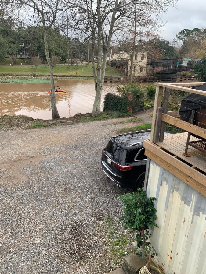 Chateau Royale, Pet Friendly, On Bayou, Downtown! New Iberia Dış mekan fotoğraf